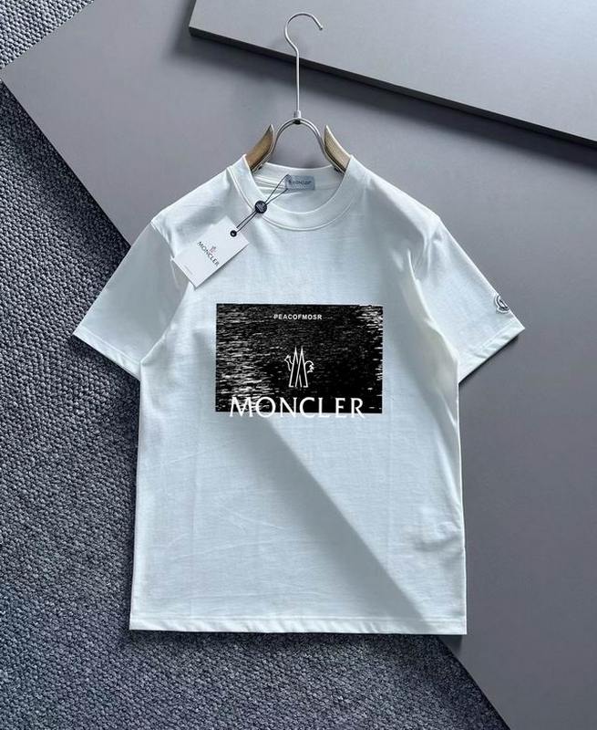 Moncler T-shirts 210